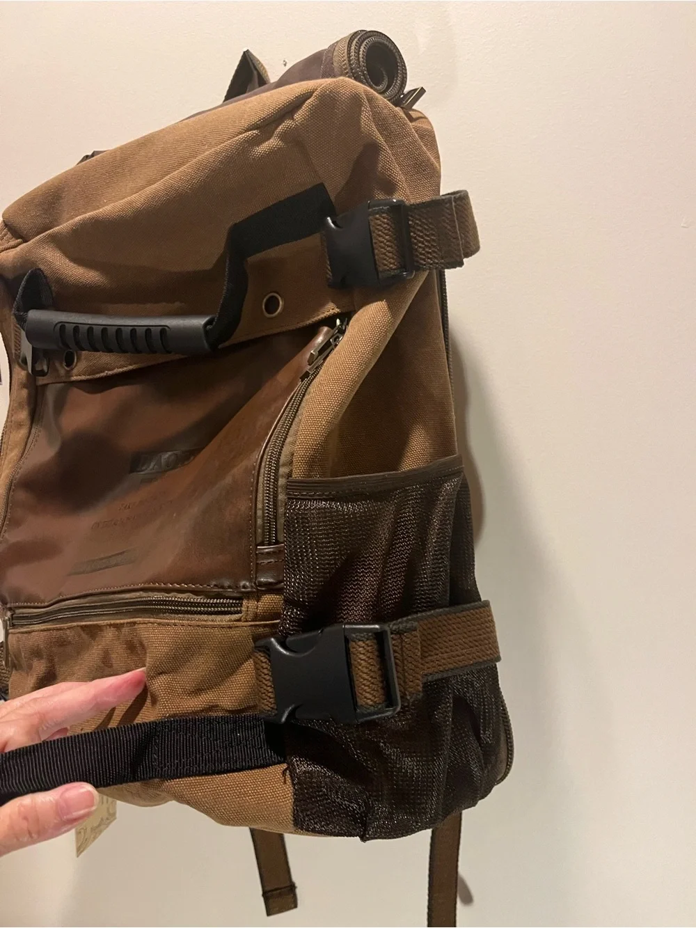 NWT Men's Brown Canvas Leather Messenger Bag - Backpack Shoulder strap Satchel